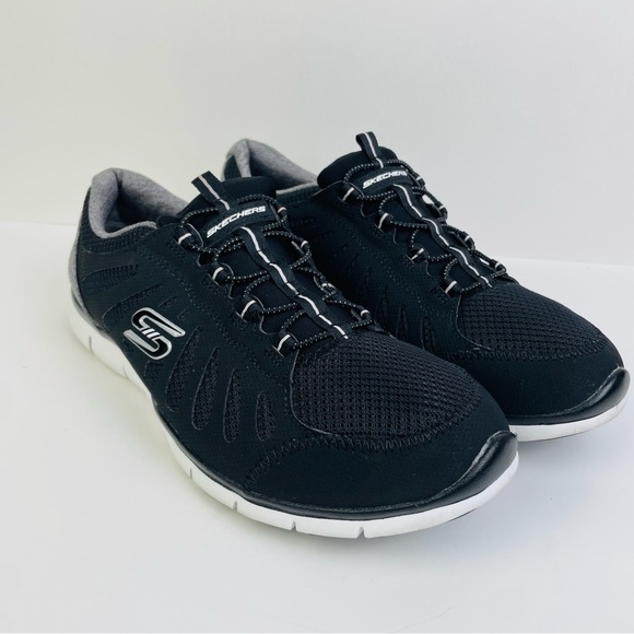 Skechers Gratis Black Walking Running Shoes Bungee Laces Slip On Women’s Size 10 - Picture 1 of 11